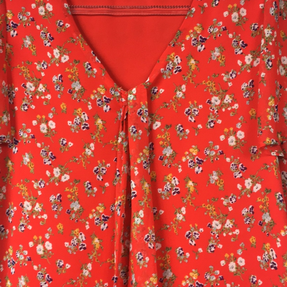 Pleione Red Floral Tie Front Flutter Blouse Shirt - Picture 4 of 12